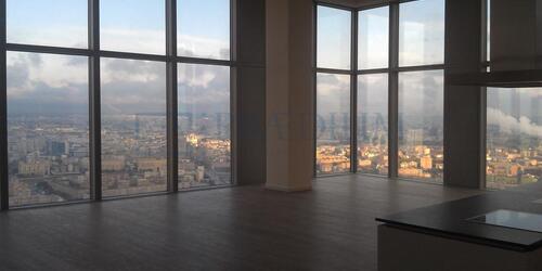 Город Столиц, башня Санкт-Петербург