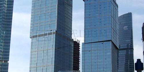 Город Столиц, башня Санкт-Петербург