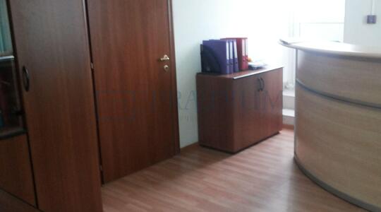 Административное здание - Офисная недвижимость