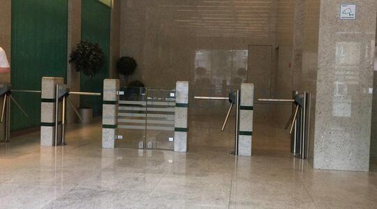 Офисная недвижимость Бизнес-центр "На Звенигородском"