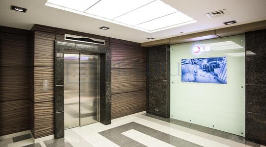 Бизнес-центр "West Park" - Офисная недвижимость