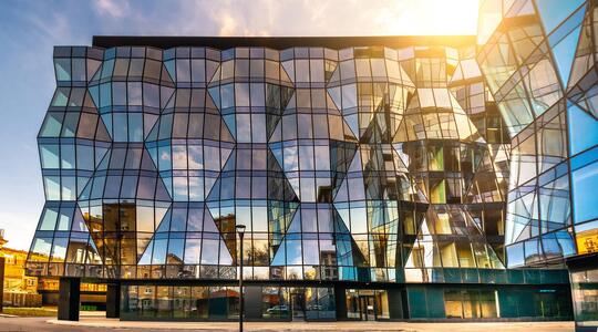 Офисно-деловой центр МФК "Искра-Парк" - Офисная недвижимость